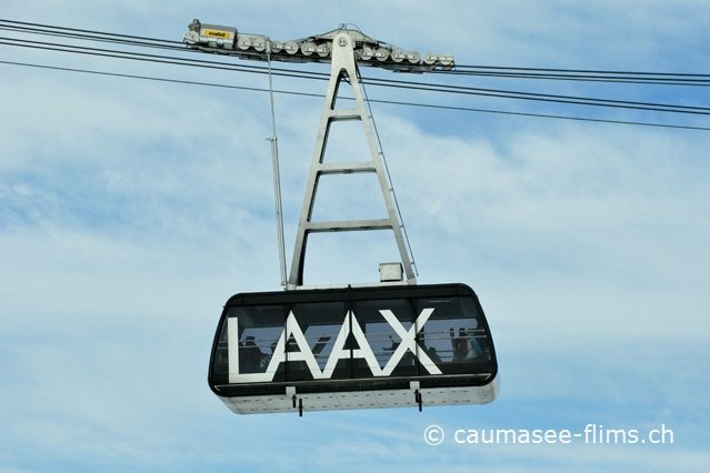 Bergbahn der Weissen Arena bei der Bergstation Crap Sogn Gion
